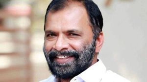 പിണറായി ക്രൂരനായ ഭരണാധികാരി; ബെഹറ മോദിയുടെ നോമിനി- ആഞ്ഞടിച്ച് വിവി പ്രകാശ്