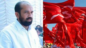 വടക്കാഞ്ചേരിയിൽ അനിൽ അക്കരയേയും വീഴ്ത്തും;ഇറക്കുന്നത് യുവനേതാവിനെ,തൃശ്ശൂരിൽ 13 സീറ്റും പിടിക്കാനുറച്ച് എൽഡിഎഫ്