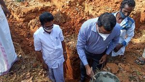 തൃശൂർ പഴയന്നൂരില്‍ പാർപ്പിട സമുച്ചയങ്ങൾ ഉയരുന്നു; രണ്ടാം ഘട്ട കെയർഹോം ഭവനങ്ങൾ നിര്‍മാണമാരംഭിച്ചു