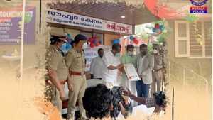 കോഴിക്കോട് ടൗണ്‍ പൊലീസ് സ്റ്റേഷന് ഐഎസ്ഒ അംഗീകാരം; പുരസ്കാരം കൈമാറി മന്ത്രി