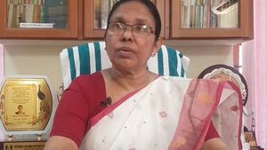 കുട്ടികള്‍ക്ക് അന്തസ്സുള്ള ജീവിതം ഉറപ്പാക്കേണ്ടത്  സമൂഹത്തിന്റെ ഉത്തരവാദിത്വം: മന്ത്രി കെ കെ ശൈലജ