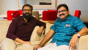 കൊച്ചിയെ എങ്ങനെ മാറ്റി മറിക്കാം; മേയറുമായി മൂന്ന് നിര്‍ദേശങ്ങള്‍ മുന്നോട്ട് വെച്ച് നടന്‍ ജയസൂര്യ