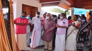 10 കോടി ചെലവ്, 13,000 ചതുരശ്ര അടി, വര്‍ക്കല രംഗകലാ കേന്ദ്രം മുഖ്യമന്ത്രി നാടിനു സമര്‍പ്പിച്ചു