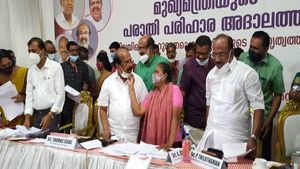 ഫോട്ടോ എടുക്കണമെന്ന ആഗ്രഹവുമായി മന്ത്രിമാരെ കാണാനെത്തി; ഖദീജക്ക് ലഭിച്ചത് സ്വന്തം വീടെന്ന കെട്ടുറപ്പ്