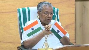 നൂതന പദ്ധതികള്‍ പ്രതിസന്ധികളെ അതിജീവിക്കാനുള്ള അവസരമാക്കണം: മുഖ്യമന്ത്രി പിണറായി വിജയന്‍
