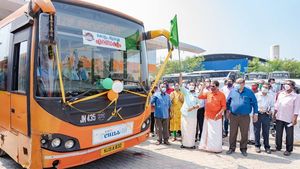 കേരളത്തിലെ ആദ്യത്തെ ശീതികരിച്ച ബസ് ടെര്‍മിനൽ തിരുവനന്തപുരത്ത്, എകെ ശശീന്ദ്രൻ ഉദ്ഘാടനം ചെയ്തു