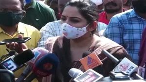 ടൈറ്റാനിയത്തിലെ എണ്ണച്ചോർച്ച: സ്ഥിതി നിയന്ത്രണവിധേയം, ആശങ്ക വേണ്ടെന്നു  തിരുവനന്തപുരം കളക്ടർ