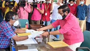 നിയമസഭാ തെരഞ്ഞെടുപ്പ്: തലസ്ഥാന ജില്ലയിൽ കടകംപളളി സുരേന്ദ്രനും കുമ്മനവും പത്രിക സമർപ്പിച്ചു