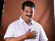 അൻവറിന്റെ കയ്യിലുള്ളത് രത്നങ്ങളും സ്വർണ്ണവും? അൻവറെത്തുന്നത് വിലപിടിപ്പുള്ള വസ്തുക്കളുമായി