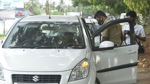 നിയമസഭ തിരഞ്ഞെടുപ്പ്;വോട്ടർമാരെ കടത്തിയാൽ കുടുങ്ങും,അതിർത്തികളിൽ പഴുതടച്ച നിരീക്ഷണം