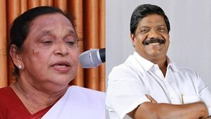  കെസി റോസക്കുട്ടി സിപിഎമ്മില്‍ ചേര്‍ന്നു; ഒരു കുഴപ്പവും ഇല്ല, പുച്ഛം മാത്രമെന്ന് അജയ് തറയില്‍