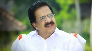 ഹരിപ്പാടിനെയും കേരളത്തെയും കൈപിടിച്ചുയര്‍ത്താം; പ്രഖ്യാപനത്തിന് പിന്നാലെ വോട്ടഭ്യര്‍ത്ഥിച്ച് ചെന്നിത്തല