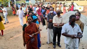 പോളിംഗില്‍ ഒന്നാമത് എത്തി കോഴിക്കോട്, ജില്ലയിൽ വോട്ടെടുപ്പ് സമാധാനപരം; 78.40 ശതമാനം പോളിംഗ്