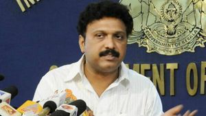 'കുടുംബസ്വത്ത് ലഭിക്കാൻ കെ.ബി ഗണേശ് കുമാർ തിരിമറി നടത്തി'; ആരോപണം തെറ്റെന്ന് വിൽപത്രത്തിലെ സാക്ഷി