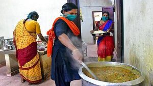 ഹരിപ്പാട് ബ്ലോക്ക് പരിധിയിലെ പഞ്ചായത്തുകളില്‍ സൗജന്യ ഭക്ഷണമെത്തിക്കാന്‍ കമ്യൂണിറ്റി കിച്ചണുകള്‍