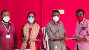 ഓക്സിമീറ്ററിന്റെ കാര്യത്തിൽ ടെൻഷൻ വേണ്ട; പത്തനംതിട്ട നഗരസഭ ചെയര്‍മാന്റെ  ഓക്‌സിമീറ്റര്‍ ചലഞ്ചിന് തുടക്കം
