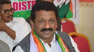 കണ്ണുരിൽ സതീശൻ പാച്ചേനിയെ തോൽപ്പിക്കാൻ ലഘുലേഖ പ്രചരിപ്പിച്ചുവെന്ന് ഡിസിസി 