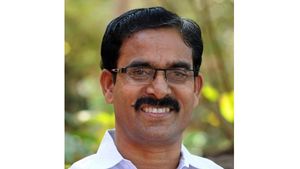  ഉദുമയിൽ ലീഡ് തിരിച്ചുപിടിച്ച് എൽഡിഎഫ്:  സിഎച്ച് കുഞ്ഞമ്പു മുന്നിൽ, ജില്ലയിൽ മൂന്നിടത്ത് എൽഡിഎഫ്