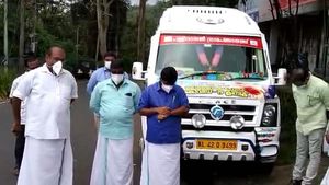കൊവിഡ് ജാഗ്രത; സഞ്ചരിക്കുന്ന ക്ലിനിക്കുമായി പള്ളിവാസല്‍ ഗ്രാമപഞ്ചായത്ത്