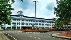 മുഖം മിനുങ്ങി കാസര്‍കോട് ജില്ലാ ഭരണസിരാകേന്ദ്രം