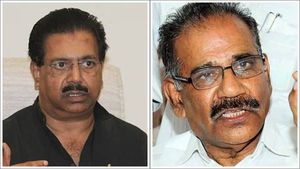കുണ്ടറ പീഡന വിവാദം: മന്ത്രി ശശീന്ദ്രന് എന്‍സിപിയുടെ താക്കീത്, ആറ് പേര്‍ക്ക് സസ്‌പെന്‍ഷന്‍