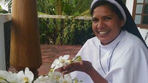 മുറിയ്ക്കുള്ളിലെ വൈദ്യുതി ബന്ധം പുനഃസ്ഥാപിച്ചു; നിരാഹാരം അവസാനിപ്പിച്ച് സിസ്റ്റർ ലൂസി കളപ്പുര