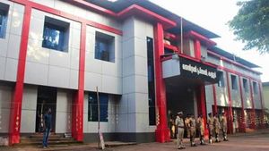കണ്ണൂര്‍ സെന്‍ട്രല്‍ ജയിലില്‍ നിന്നും വീണ്ടും മൊബൈല്‍ ഫോണുകള്‍ പിടികൂടി; സുരക്ഷാ വീഴ്ച