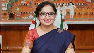 ദിവ്യ എസ് അയ്യര്‍ പത്തനംതിട്ട ജില്ലാ കളക്ടറായി ചുമതലയേറ്റു