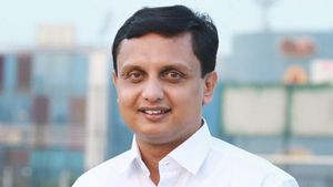  കുതിരാൻ തുരങ്കം; രണ്ടാം ടണലിന്റെ നിർമാണം വേഗത്തിൽ പൂർത്തിയാക്കുമെന്ന് മന്ത്രി മുഹമ്മദ് റിയാസ്