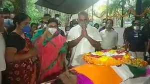 സൈനികൻ ശ്രീജിത്തിന് യാത്രാമൊഴി; മൃതദേഹം സംസ്‌കരിച്ചു