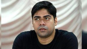 എറണാകുളം ജില്ലയിലും റെഡ് അലര്‍ട്ട്: നദികളില്‍ ജലനിരപ്പ് ഉയര്‍ന്നാല്‍ ജനങ്ങളെ മാറ്റിപ്പാര്‍പ്പിക്കും 