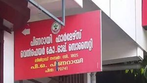 വായ്പ ചോദിച്ചെത്തിയ യുവതിയോട് അശ്ലീല സംഭാഷണം; സിപിഎം ബ്രാഞ്ച് സെക്രട്ടറിക്കെതിരെ നടപടിയില്ല