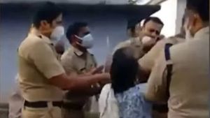 അട്ടപ്പാടിയിൽ ഭീകരാന്തരീക്ഷം സൃഷ്ടിച്ച് ഊരുമൂപ്പനെയും മകനെയും അറസ്റ്റ് ചെയ്ത് പൊലീസ്; പ്രതിഷേധം ശക്തം