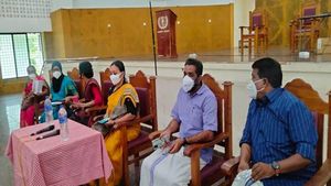 കൊവിഡ് ചികിത്സയിലെ വീഴ്ച; ആലപ്പുഴ മെഡിക്കല്‍ കോളേജില്‍ ആരോഗ്യമന്ത്രിയുടെ സന്ദര്‍ശനം