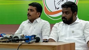 വിവാദ സിലബസ് തയ്യാറാക്കിയ അധ്യാപകന് പ്രമോഷൻ:  പ്രതിഷേധിച്ച് കെഎസ് യു