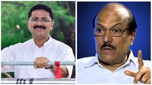 ലീഗിൻ്റെ 'പുലിക്കുട്ടി' നടത്തുന്ന ഹിമാലയൻ സാമ്പത്തികത്തട്ടിപ്പ്, കുഞ്ഞാലിക്കുട്ടിക്കെതിരെ ജലീൽ