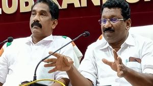 പേരാവൂർ സഹകരണ സൊസെറ്റിയിലെ ചിട്ടി തട്ടിപ്പ്: സിപിഎമ്മിനെതിരെ രാഷ്ട്രീയ ആയുധമാക്കി കോൺഗ്രസ്