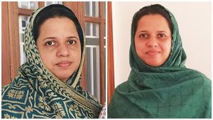 ആറാം ക്ലാസിൽ പഠിത്തം നിർത്തി, 12ാം വയസ്സിൽ വിവാഹം, ഇപ്പോൾ റംല പികെ അധ്യാപികയാണ്!
