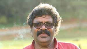 'അത്തരക്കാര്‍ ഞങ്ങളുടെ മതത്തില്‍ പെട്ടവനല്ലെന്ന് പറയാനും മുസ്ലീങ്ങള്‍ ആര്‍ജ്ജവം കാട്ടണം': അലി അക്ബര്‍