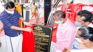 പിഡബ്ല്യൂഡി ഫോര്‍ യു ആപ്പിലൂടെ ലഭിച്ചത് പതിനയ്യായിരത്തിലധികം പരാതികള്‍; നടപടിയെടുത്തെന്ന് മന്ത്രി റിയാസ്