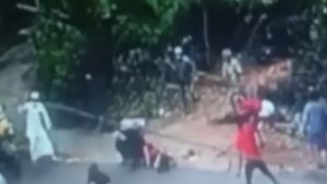 യുവതിയെ നായ്ക്കള്‍ കടിച്ചു കീറി, രക്ഷിച്ചവര്‍ക്കെതിരെ ജാമ്യമില്ലാ കേസ്; നായകളുടെ ഉടമസ്ഥന് ജാമ്യം