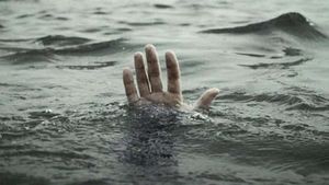 ചാലിയാര്‍ പുഴയില്‍ അധ്യാപകന്‍ മുങ്ങി മരിച്ചു; മൃതദേഹം കണ്ടെത്തിയത് ശക്തമായ തെരച്ചിലിനൊടുവില്‍