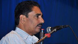 മുന്‍ മന്ത്രിയുടെ സ്വത്ത് തട്ടിയെടുക്കാന്‍ ശ്രമിച്ചെന്ന പരാതി; പ്രേമചന്ദ്രന്‍ എംപിക്കെതിരെ കേസ്