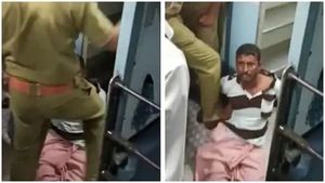 യാത്രക്കാരനെ മർദ്ദിച്ചിട്ടില്ലെന്ന് എഎസ്ഐ; കേസ് പരിശോധിക്കാൻ പൊലീസ് കമ്മീഷണർ; ആര് അധികാരം നൽകി ?