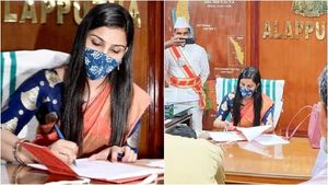 ആലപ്പുഴയ്ക്ക് 53 -ാമത്തെ പുതിയ കളക്ടർ; കാൽ തൊട്ടുവണങ്ങി ചുമതലയേറ്റ് ഡോ. രേണു രാജ്  