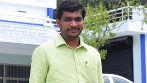 സമരാനുകൂലികളുടെ സംഘർഷം; പൊലീസ് മർദ്ദനത്തിൽ പരിക്കേറ്റ് ദേവീകുളം എംഎൽഎ; നടപടി വേണമെന്ന് സിപിഎം