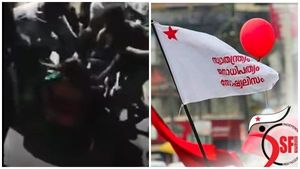 'ഇവർ എസ്എഫ്ഐ പ്രവർത്തകരല്ല ദുശ്ശാസനന്മാർ', എസ്എഫ്ഐക്കെതിരെ കോൺഗ്രസ് നേതാക്കൾ