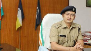  'ഏത്തമിടീക്കൽ നടപടി തെറ്റിപ്പോയി, ക്ഷമിക്കണം': മനുഷ്യാവകാശ കമ്മിഷന് മുന്നിൽ പൊലീസ് 