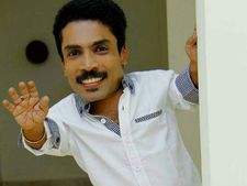 നടൻ ഗിന്നസ് പക്രു സഞ്ചരിച്ച കാർ ലോറിയുമായി കൂട്ടിയിടിച്ച് അപകടം, ആർക്കും പരിക്കില്ല 