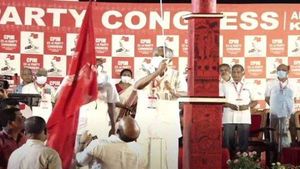  സിപിഎം 23ാം പാര്‍ട്ടി കോണ്‍ഗ്രസിന് കണ്ണൂരില്‍ തുടക്കം; പിണറായി വിജയന്‍ പതാക ഉയര്‍ത്തി